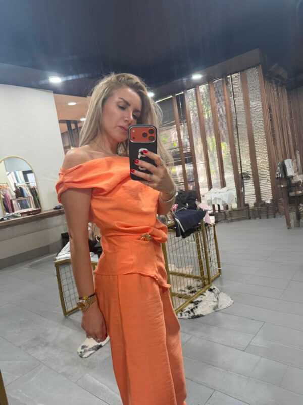 Somon Gold Toka Detaylı Saten Bluz Pantolon Takım
