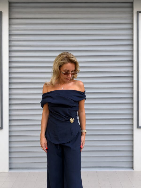 Lacivert Gold Toka Detaylı Saten Bluz-Pantolon Takım